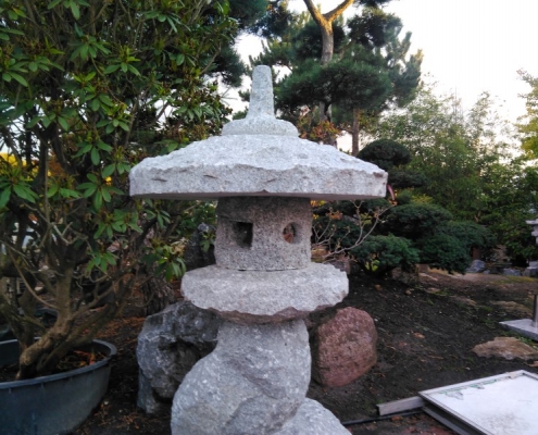 Granit-Steinlaterne 17003 Baumlaterne Bonsai.NRW